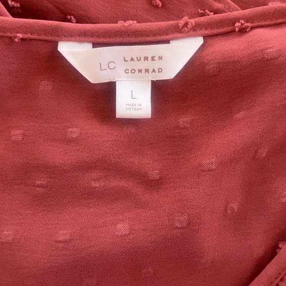 Lauren Conrad Ruffled V-Neck Sleeveless Top - Picture 4 of 4